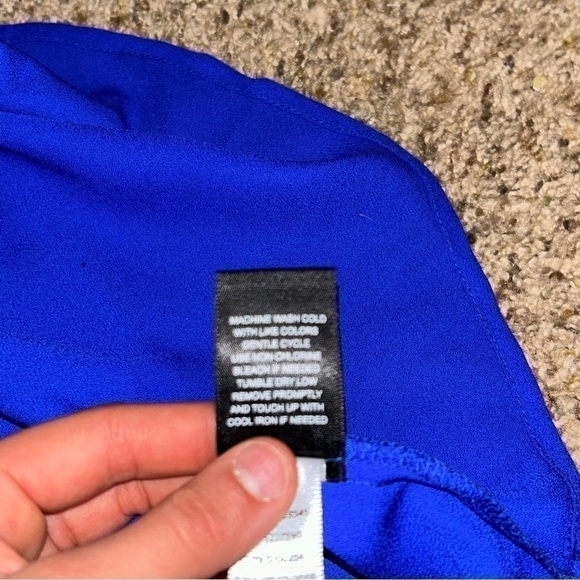 Torrid women’s plus size v neck tee shirt - Picture 5 of 6